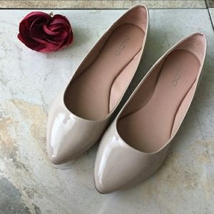 Aldo beige flats